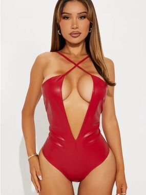 💲 NWT Red Plunge DEEP V Faux Leather One-Piece Bodysuit